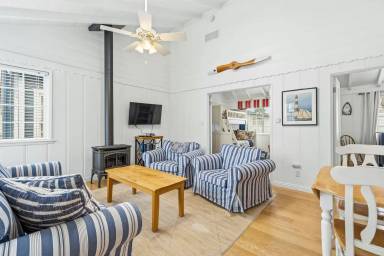 Main picture of 221 Pearl Ave