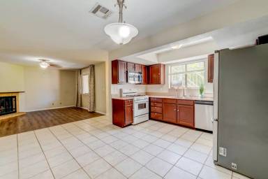 Main picture of 6723 W Charleston Blvd