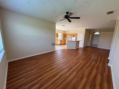 Main picture of 1823 Scarlett Ave