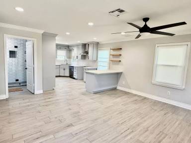Main picture of 708 Crown St