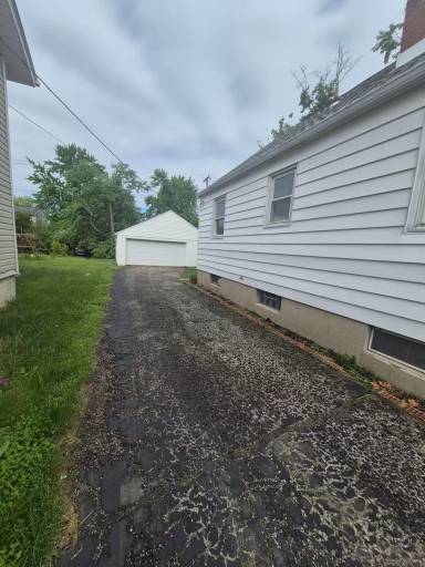 Main picture of 2623 Springmont Ave
