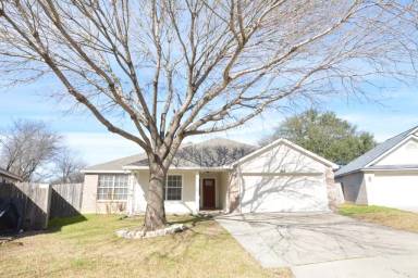 Main picture of 2720 Greenbriar Ct