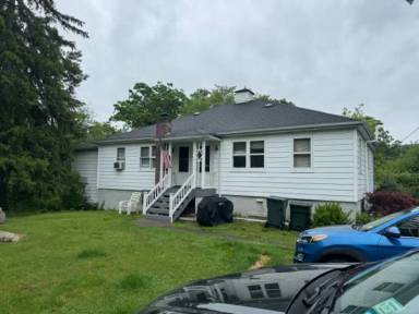 Main picture of 27 Garrison Rd