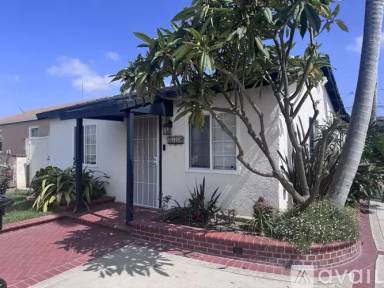 Main picture of 2119 W Columbia St