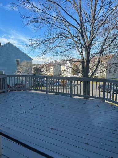 Main picture of 872 Bayridge Dr