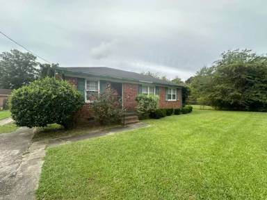 Main picture of 706 Beech Ave