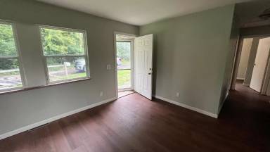 Main picture of 3758 Wallace Blvd