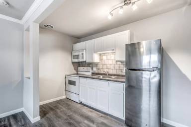 Main picture of 3398 High Ridge Blvd
