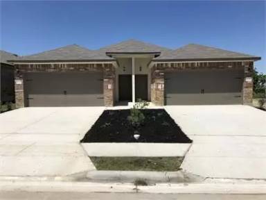 Main picture of 543 Jack Rabbit Ln