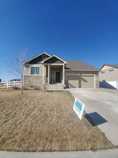 Main picture of 904 Glenbrook Ct