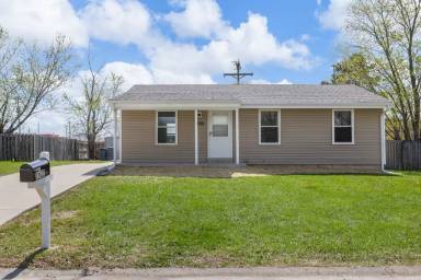 Main picture of 1922 Springhill Dr