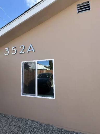 Main picture of 352 Clela Ave