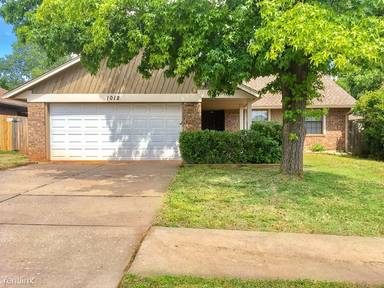 Main picture of 1012 David Rd