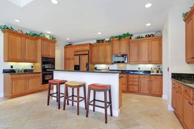 Main picture of 8035 SW 102nd Ave