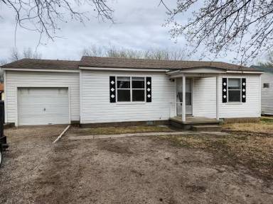 Main picture of 914 W 9th St