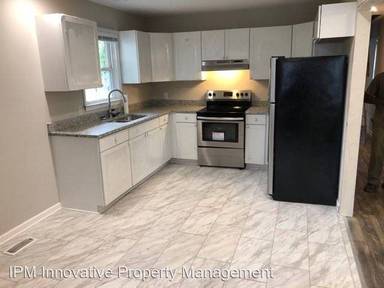 Main picture of 504 McGregor Cir