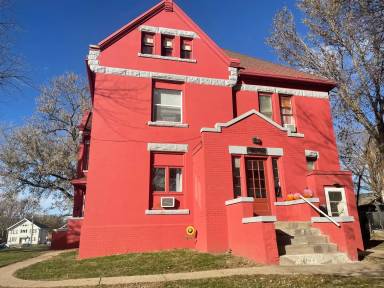 Main picture of 2103 Nebraska St