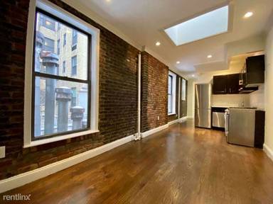 Main picture of 317 2nd Ave
