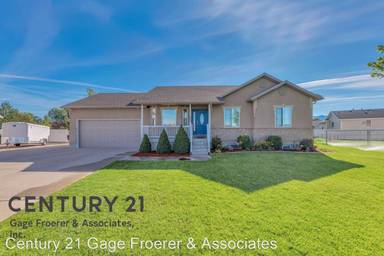 Main picture of 2103 S 2125 W
