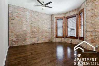 Main picture of 1756 W Montrose Ave
