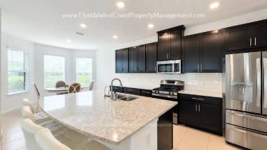 Main picture of 6394 Grandview Hill Ct