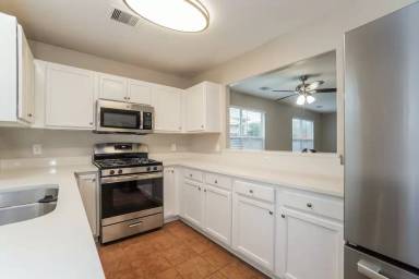 Main picture of 4430 Amaryllis Ave
