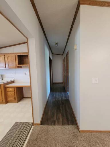 Main picture of 500 N Oakwood St