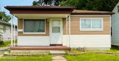 Main picture of 6749 Rivard Ave
