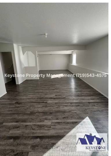 Main picture of 287 W Owl Ct