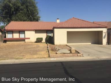 Main picture of 920 Lone Oak Dr