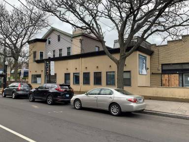 Main picture of 43 Howe St