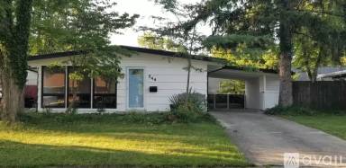 Main picture of 244 E Clearview Ave