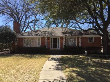 Main picture of 6616 Deloache Ave
