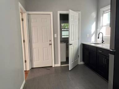 Main picture of 10 Boylan St