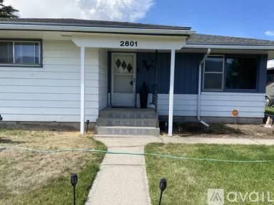 Main picture of 2801 Hill Ave