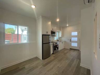 Main picture of 2718 Bomberry St