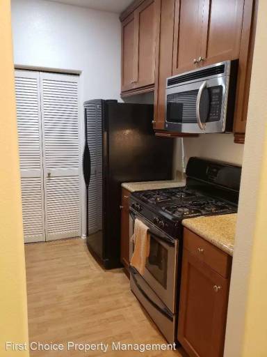 Main picture of 2127 Watermarke Pl