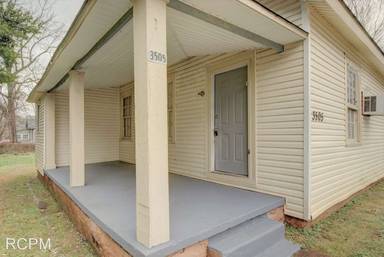 Main picture of 3505 Fairview St SW