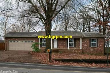 Main picture of 30 Bellamy St