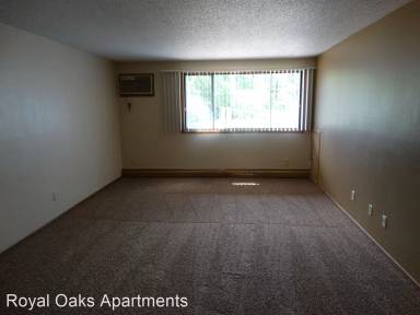 Main picture of Royal Oaks Apartments