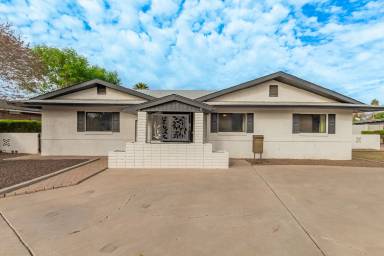 Main picture of 1808 E Missouri Ave