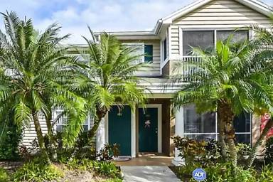 Main picture of 8923 Manor Loop