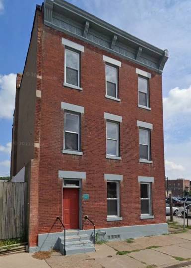 Main picture of 816 W 2nd St