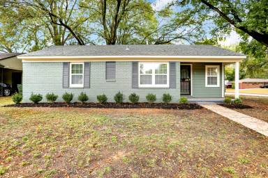 Main picture of 1315 Dogwood Dr