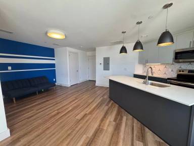 Main picture of 3029 W Glenwood Ave
