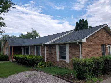 Main picture of 1478 Sandy Cir