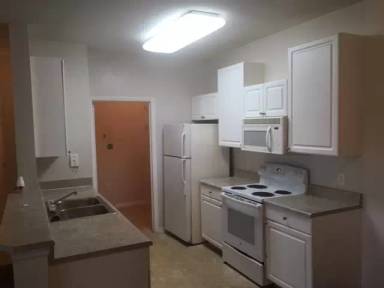 Main picture of 1011 Hemingway Cir
