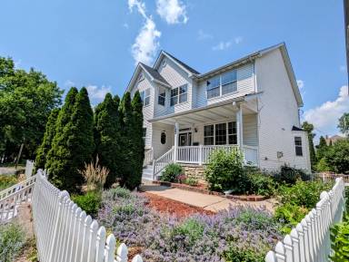Main picture of 1930 3rd Ave N