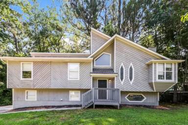 Main picture of 3684 Linwood Way