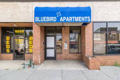 Main picture of 904 Rice St